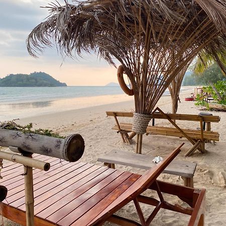 Baanyaiguesthouse Koh Mak Exteriér fotografie